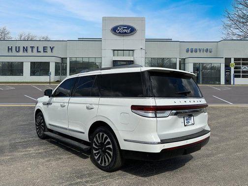 2023 Lincoln Navigator Black Label