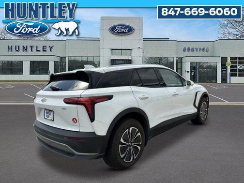 Summit White 2024 Chevrolet Blazer EV eAWD LT