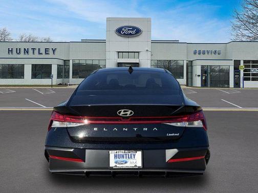 Abyss Black 2026 Hyundai ELANTRA Limited