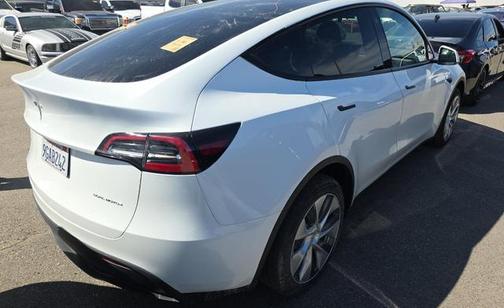 2023 Tesla Model Y Long Range Dual Motor All-Wheel Drive