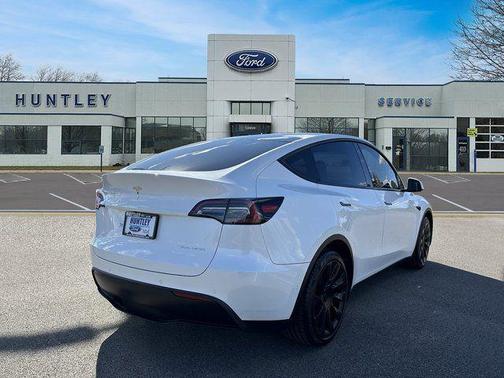 2021 Tesla Model Y Long Range Dual Motor All-Wheel Drive
