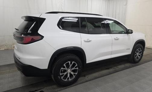 2025 GMC Acadia AWD AT4