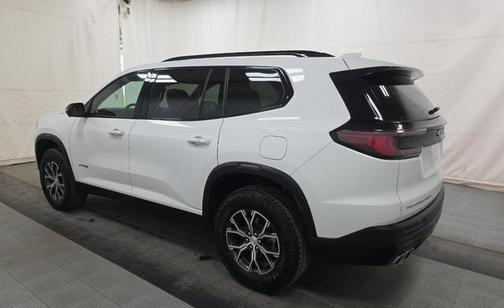 2025 GMC Acadia AWD AT4