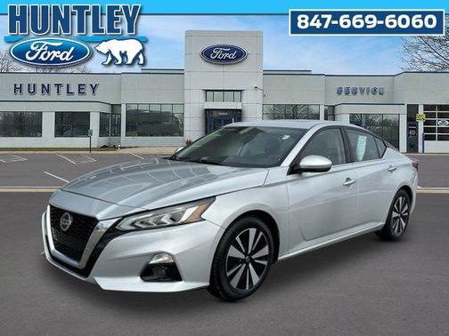 Brilliant Silver Metallic 2020 Nissan Altima 2.5 SL