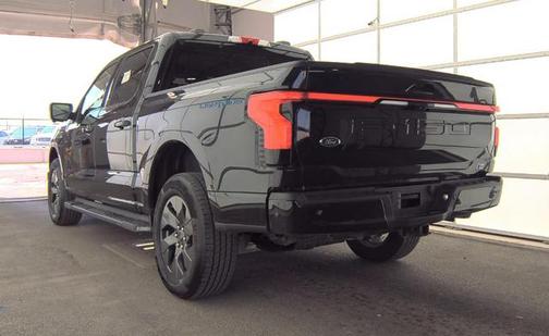 2023 Ford F-150 Lightning LARIAT