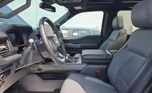 2023 Ford F-150 Lightning LARIAT