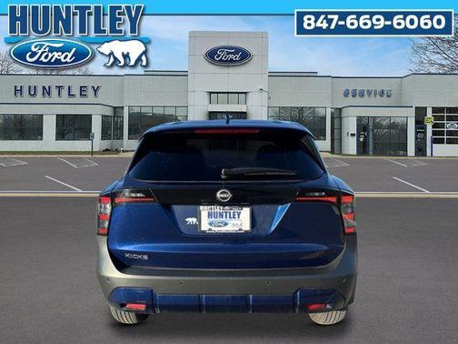 2025 Nissan Kicks SV