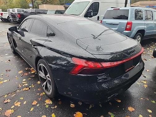 2022 Audi e-tron GT Premium Plus