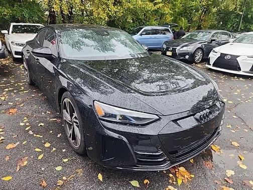 2022 Audi e-tron GT Premium Plus