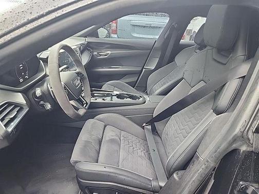 2022 Audi e-tron GT Premium Plus