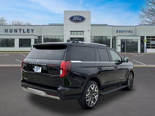 Black Metallic 2025 Ford Expedition Platinum