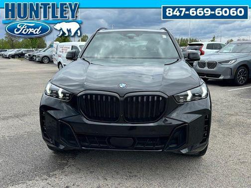 Black 2024 BMW X5 xDrive40i