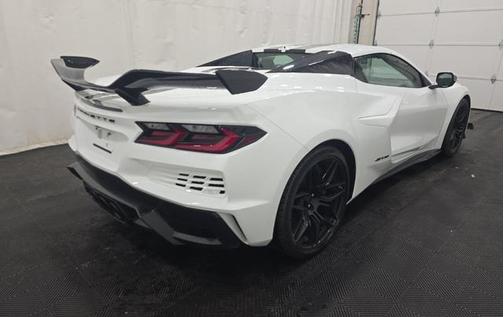Arctic White 2024 Chevrolet Corvette Z06