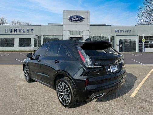 2024 Cadillac XT4 Sport