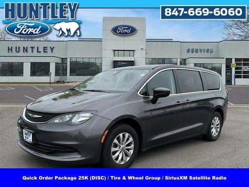 2017 Chrysler Pacifica Touring