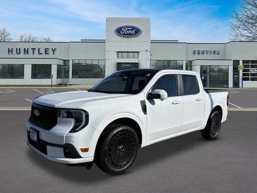Oxford White 2025 Ford Maverick Lobo