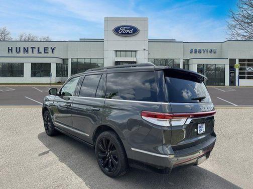 2022 Lincoln Navigator Black Label