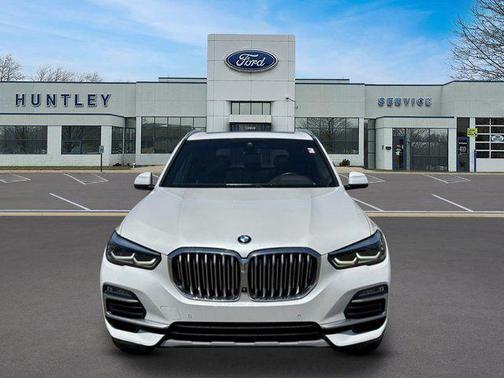 Mineral White Metallic 2021 BMW X5 xDrive40i
