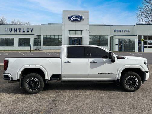 2024 GMC Sierra 2500 Denali