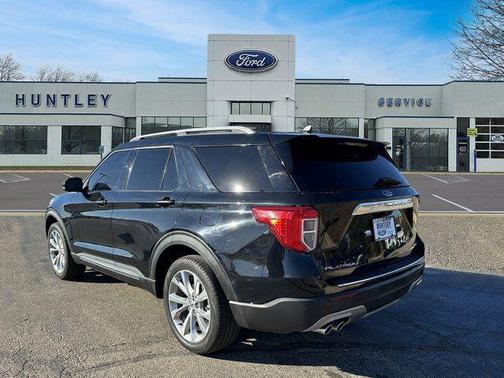 2022 Ford Explorer Platinum