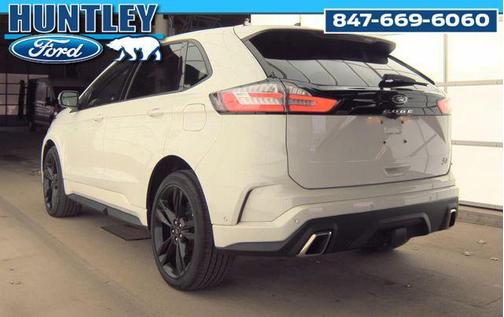 White Metallic 2022 Ford Edge ST
