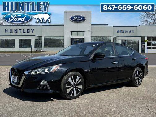 Super Black 2022 Nissan Altima 2.5 SV