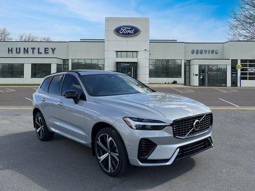 2022 Volvo XC60 Recharge Plug-In Hybrid T8 R-Design