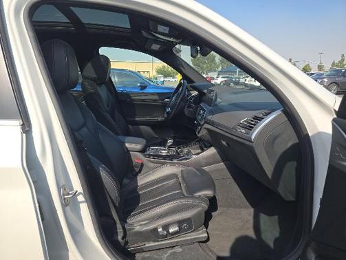 White Metallic 2024 BMW X3 xDrive30i