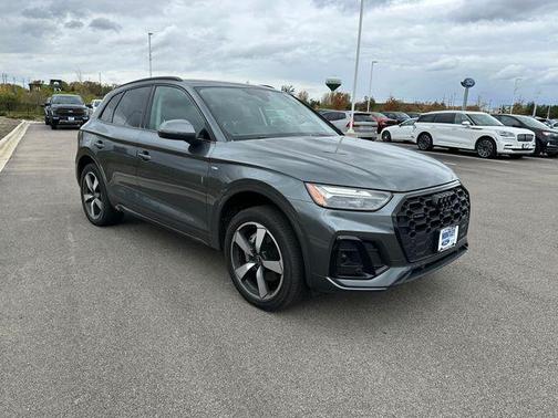 2023 Audi Q5 45 S line Premium Plus