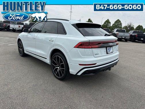 Glacier White Metallic 2020 Audi Q8 55 Premium Plus