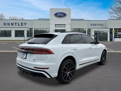 Glacier White Metallic 2020 Audi Q8 55 Premium Plus