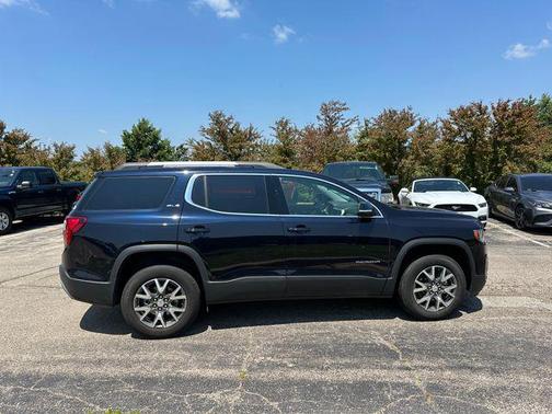 2022 GMC Acadia AWD SLE