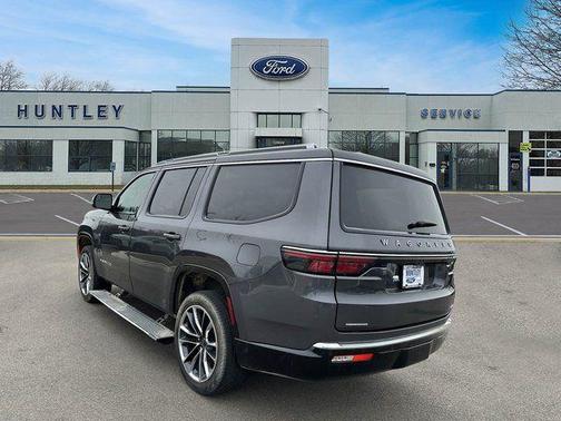 2023 Jeep Wagoneer Series III