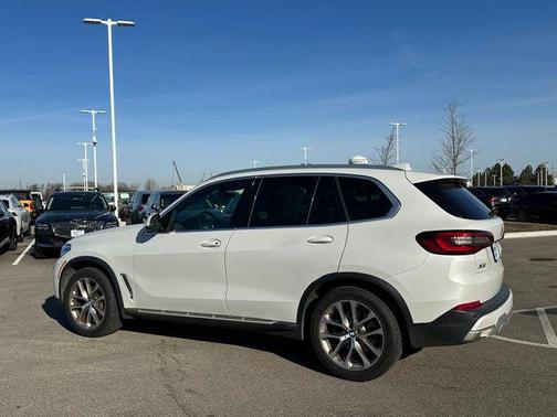 2023 BMW X5 xDrive40i