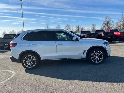 2023 BMW X5 xDrive40i