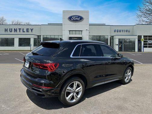 2022 Audi Q3 45 S line Premium Plus