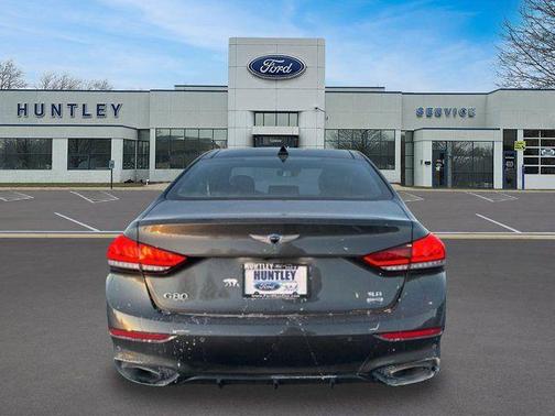 2022 Genesis G70 2.0T AWD