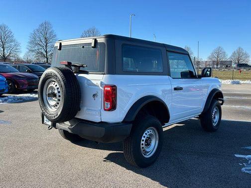 2022 Ford Bronco Base