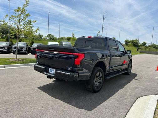2023 Ford F-150 Lightning LARIAT