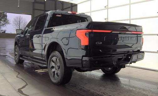2023 Ford F-150 Lightning LARIAT