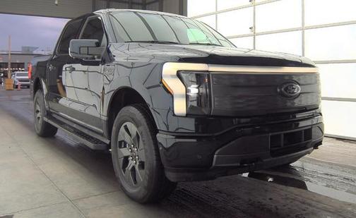 2023 Ford F-150 Lightning LARIAT