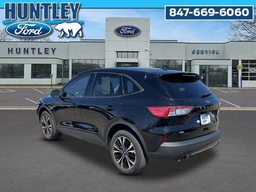Agate Black Metallic 2022 Ford Escape SE