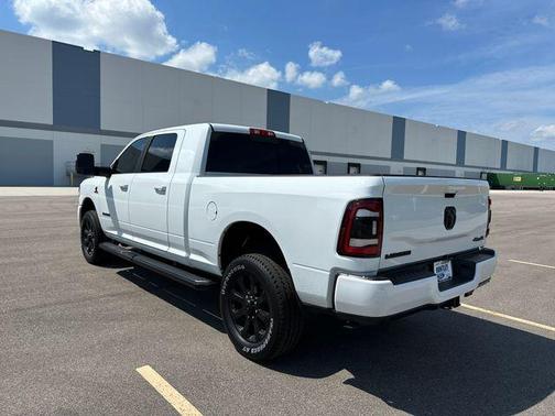 2024 RAM 2500 Laramie Crew Cab 4x4 6'4' Box