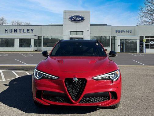 2022 Alfa Romeo Stelvio Quadrifoglio