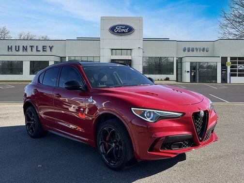 2022 Alfa Romeo Stelvio Quadrifoglio