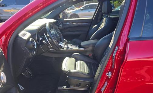 2022 Alfa Romeo Stelvio Quadrifoglio