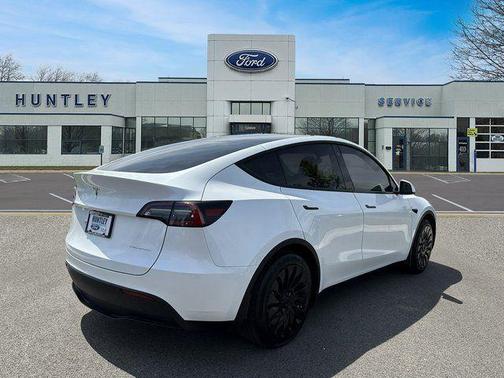 2023 Tesla Model Y Long Range Dual Motor All-Wheel Drive