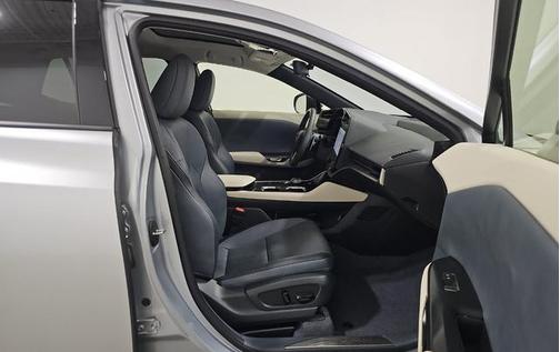 Iridium 2023 Lexus RZ 450e Premium