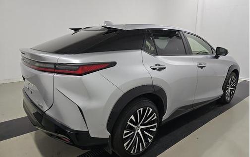 Iridium 2023 Lexus RZ 450e Premium