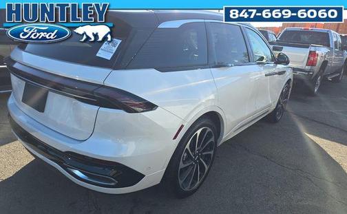 2024 Lincoln Nautilus Black Label